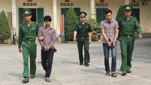 thieu-nu-bi-ban-qua-bien-gioi-ky-1-ngay-tro-ve-day-nuoc-mat