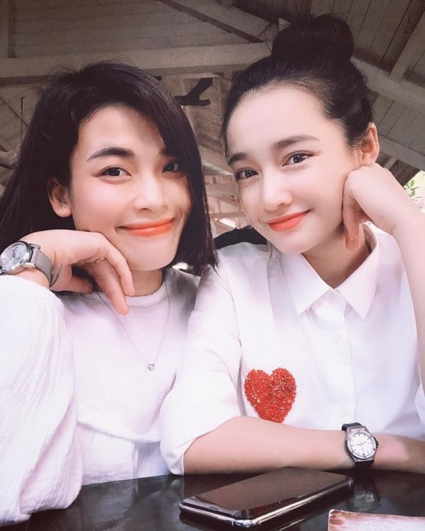 nha-phuong-duoc-khen-xinh-dep-sau-khi-xinh-con