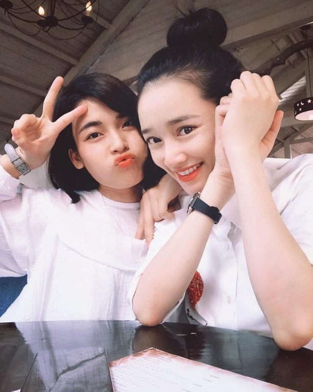 nha-phuong-duoc-khen-xinh-dep-sau-khi-xinh-con