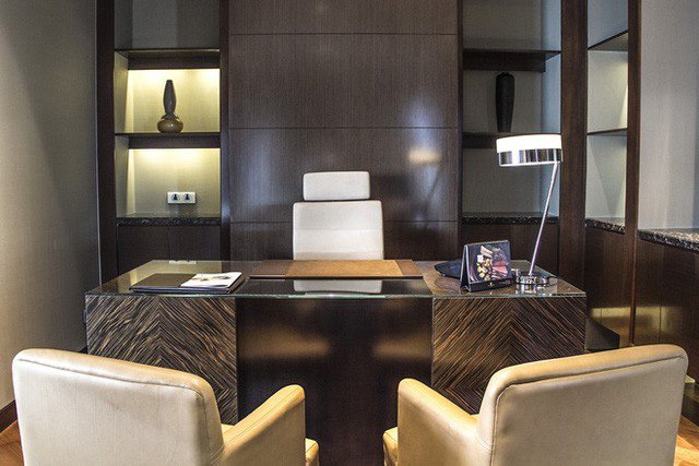 can-canh-can-phong-tong-thong-ben-trong-khach-jw-marriott-hanoi