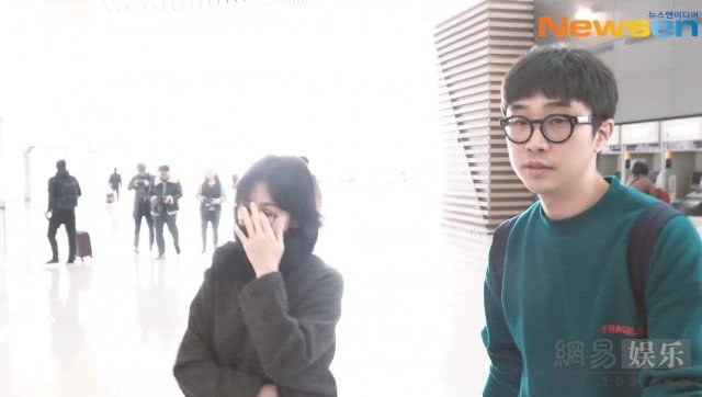 song-hye-kyo-khong-deo-nhan-cuoi-giua-tin-don-ly-hon-song-joong-ki