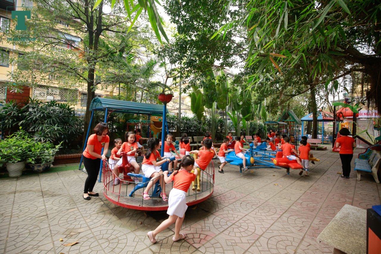 co-tro-truong-mam-non-viet-trieu-chuan-bi-van-nghe-don-chu-tich-kim-jong-un-ghe-tham