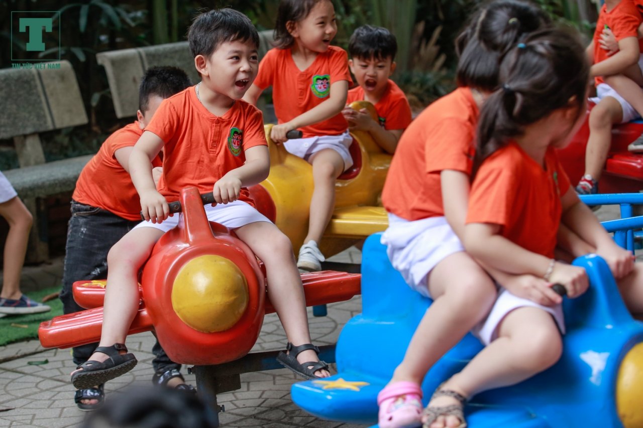 co-tro-truong-mam-non-viet-trieu-chuan-bi-van-nghe-don-chu-tich-kim-jong-un-ghe-tham
