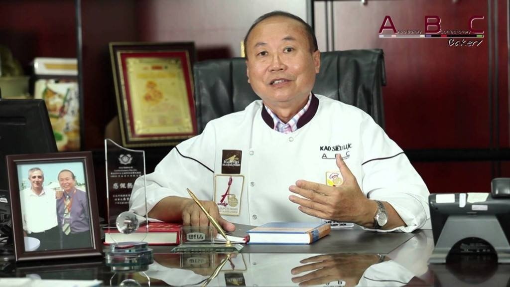 chuyen-vo-chong-va-rat-nhieu-tien