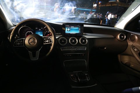 Mercedes-Benz C-Class 2019 ra mắt tại VN, giá từ 1,5 tỷ đồng