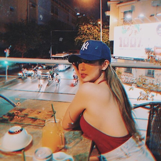 xac-nhan-da-chia-tay-ngo-kien-huy-khong-tu-quynh-lot-xac-sexy-bong-mat