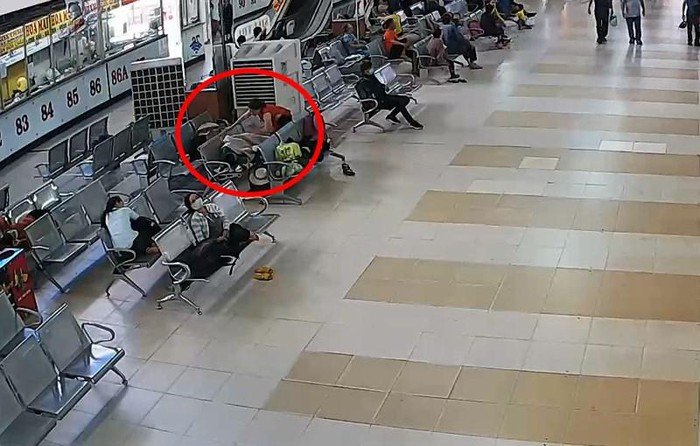 Chuốc thuốc mê vào thức ăn để lấy tài sản ở Bến xe Miền Đông
