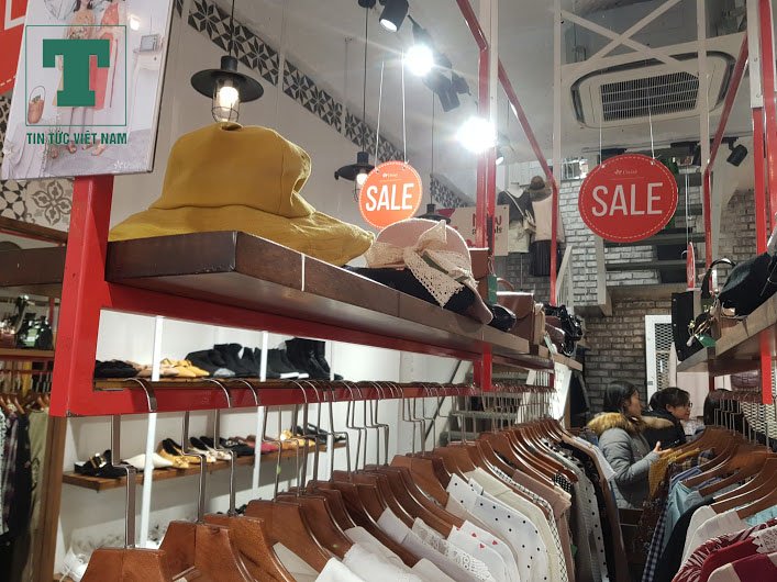 chieu-tro-ban-hang-sale-cua-cac-shop-thoi-trang
