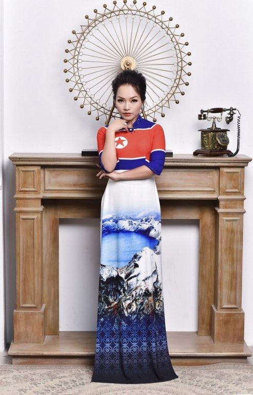 thai-thuy-linh-khoe-bo-anh-ao-dai-bat-trend-hoi-nghi-thuong-dinh-my-trieu
