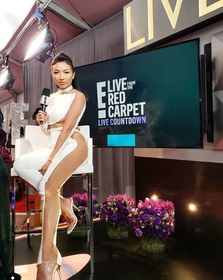 Thân hình bốc lửa của nữ MC gốc Việt dẫn hậu trường Oscar 2019