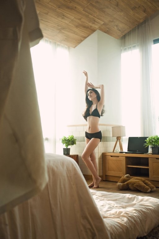 U40 Hiền Thục vẫn trẻ trung, quyến rũ bất ngờ