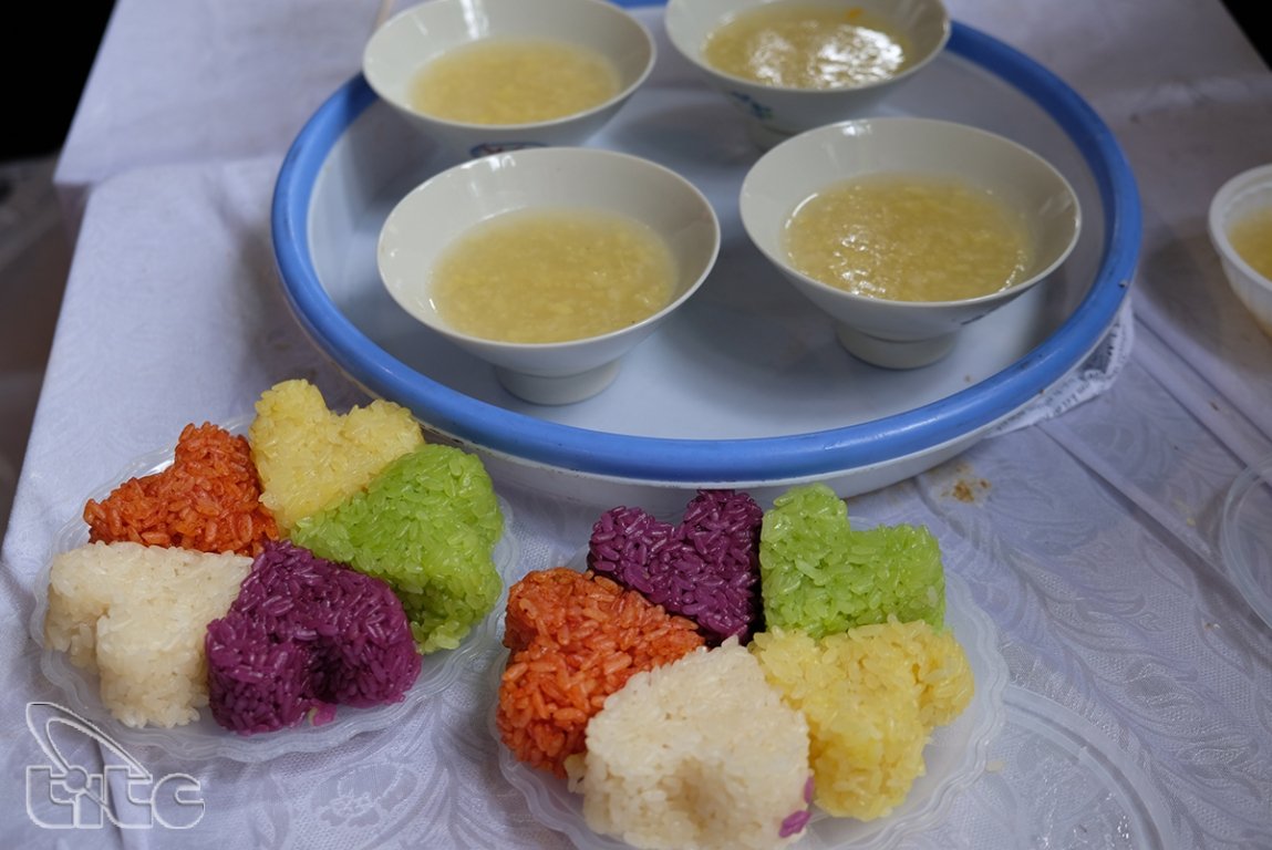 9-dac-san-ha-noi-phuc-vu-hoi-nghi-thuong-dinh-my-trieu-la-nhung-mon-gi