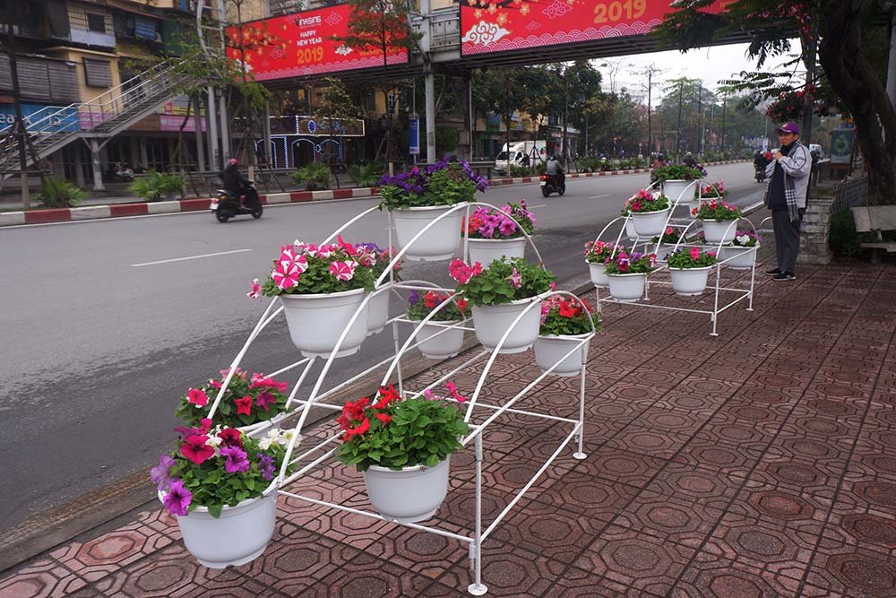 ha-noi-nhieu-tuyen-duong-rop-truoc-them-hoi-nghi-thuong-dinh-my-trieu