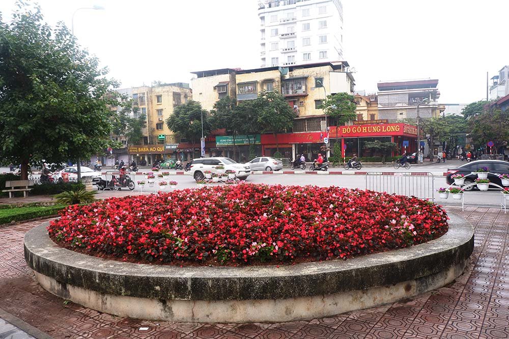 ha-noi-nhieu-tuyen-duong-rop-truoc-them-hoi-nghi-thuong-dinh-my-trieu