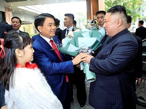 hinh-anh-ve-hoat-dong-dau-tien-cua-chu-tich-trieu-tien-kim-jong-un-tai-ha-noi