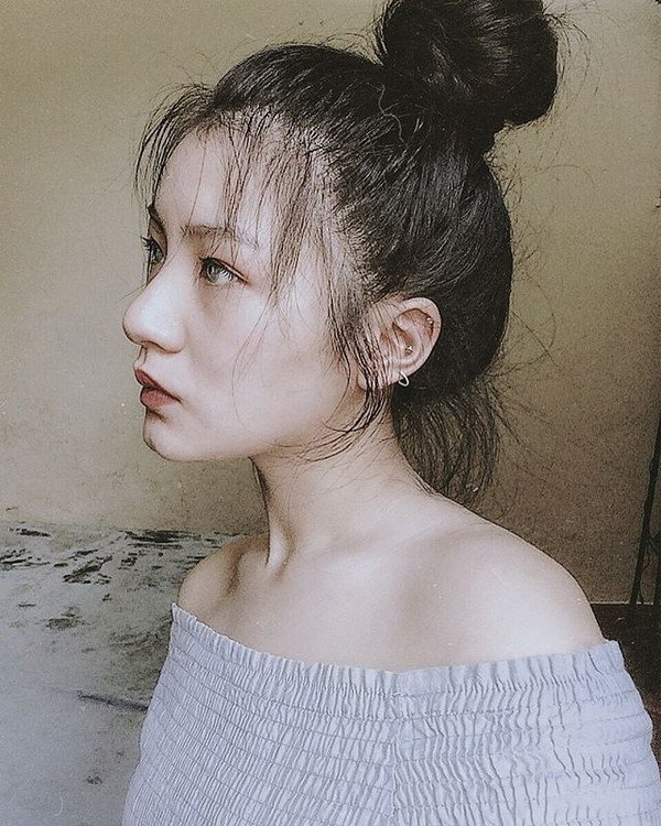 hot-girl-lang-son-tang-hoa-ong-kim-jong-un-bat-ngo-gay-sot