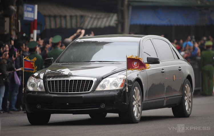 Maybach 62S - limousine quý tộc hộ tống Kim Jong-un