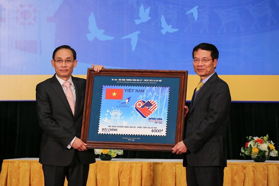 phat-hanh-bo-tem-dac-biet-chao-mung-hoi-nghi-thuong-dinh-my-trieu