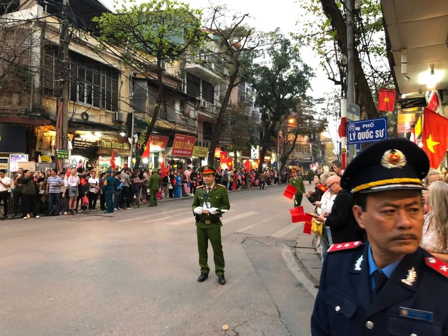 cap-nhat-tong-thong-donald-trump-gap-go-chu-tich-kim-jong-un-o-ha-noi