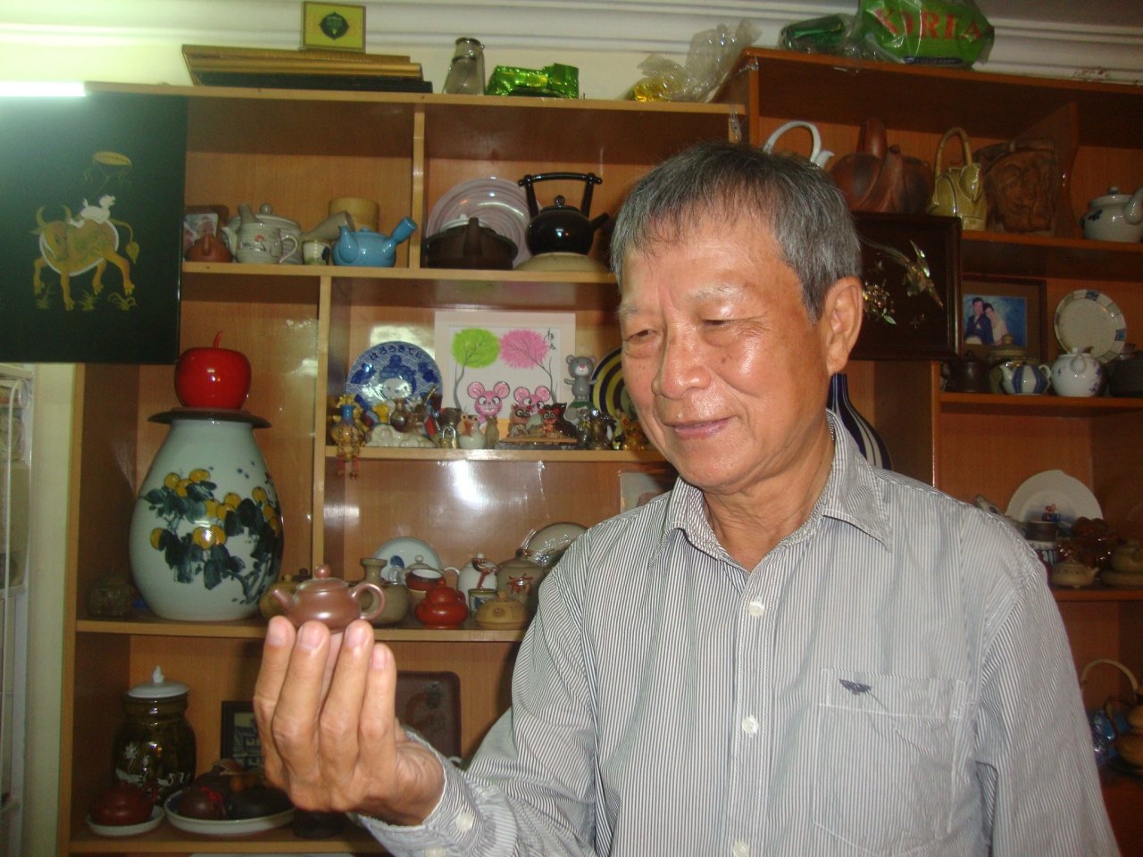 chiem-nguong-bo-suu-tam-ap-tra-co-chiec-ca-tram-trieu-cua-nha-tho-ha-noi