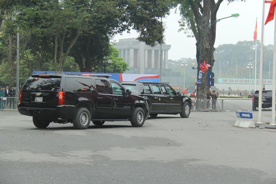 doan-xe-quai-thu-cho-tong-thong-donal-trump-roi-khach-san-marriott