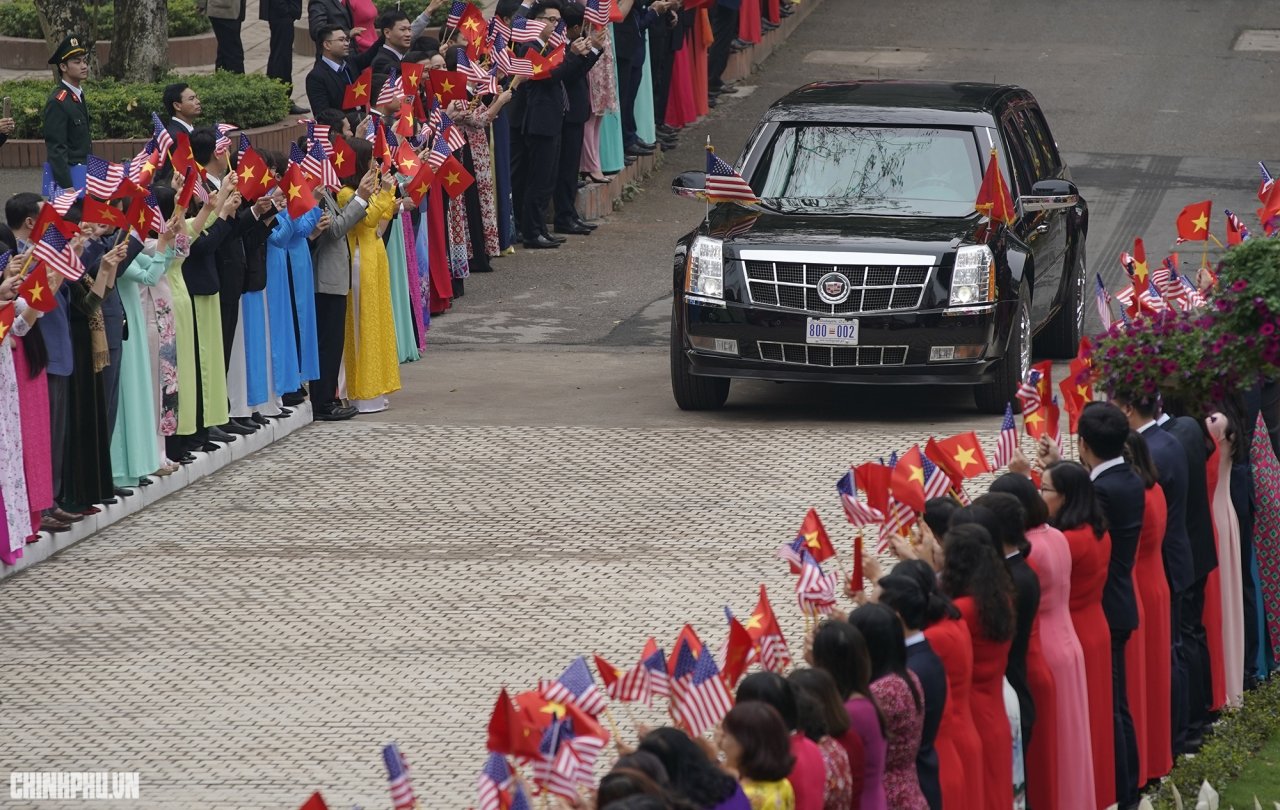 hoat-dong-cua-tong-thong-donald-trump-tai-viet-nam-ngay-dau-thuong-dinh-my-trieu