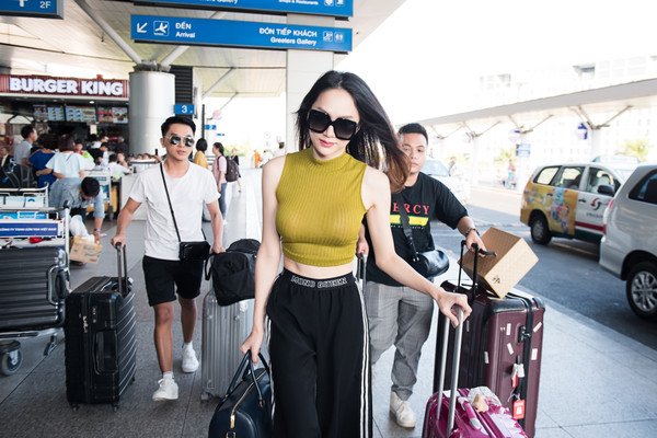 hoa-hau-huong-giang-khoe-vong-1-khung-len-duong-sang-thai-lan-trao-vuong-mien-cho-nguoi-ke-nhiem
