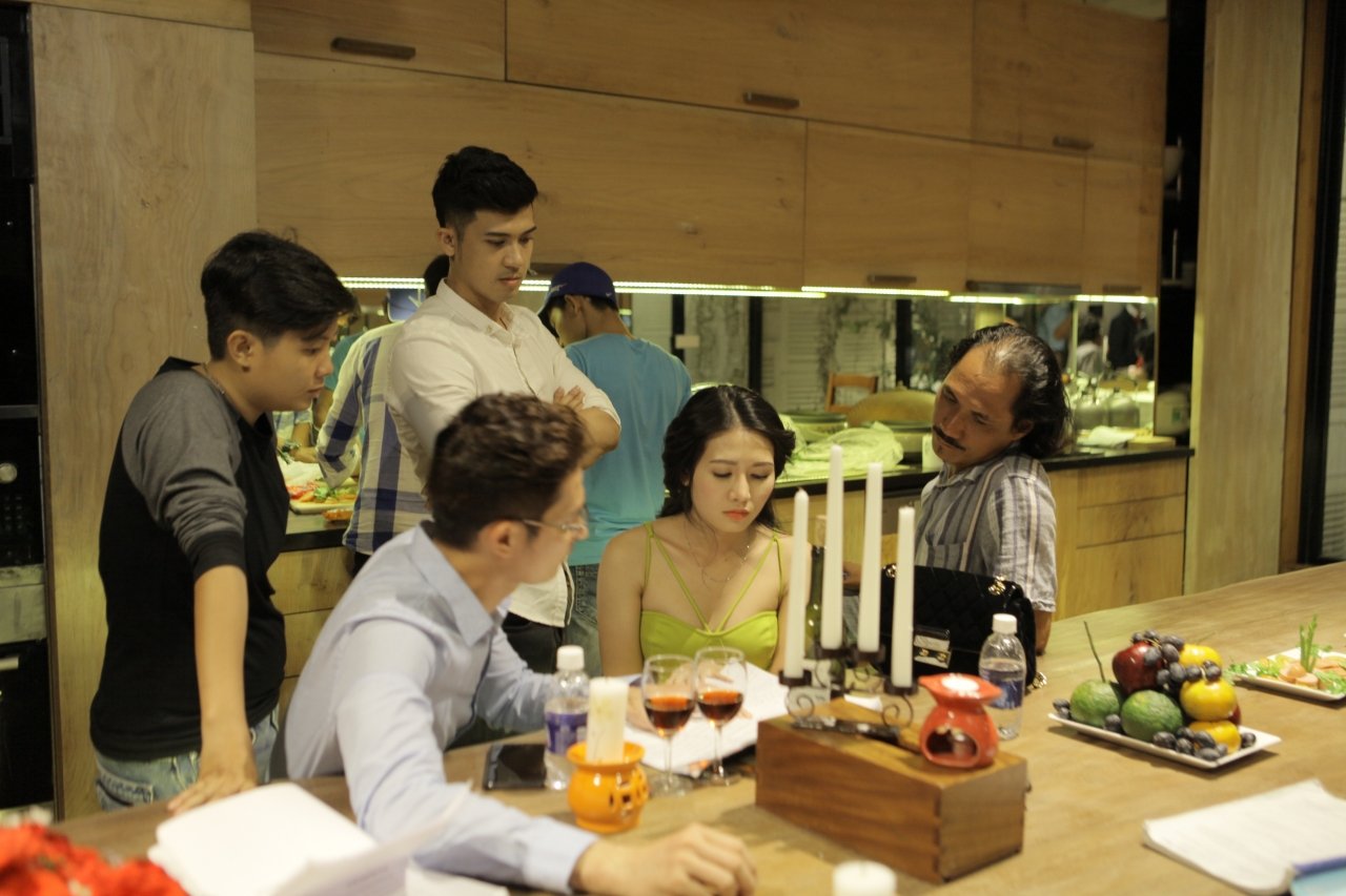 huy-khanh-ba-xa-khong-ghen-nhung-toi-dong-canh-nong-deu-phai-xin-phep-vo