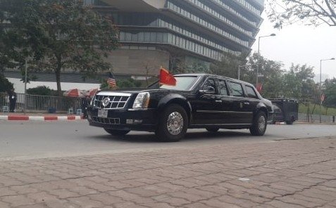 thuong-dinh-my-trieu-ket-thuc-doan-xe-quai-thu-cho-tong-thong-donal-trump-ra-san-bay-ve-nuoc