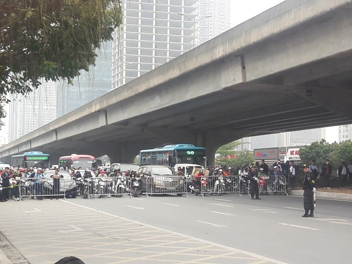 thuong-dinh-my-trieu-ket-thuc-doan-xe-quai-thu-cho-tong-thong-donal-trump-ra-san-bay-ve-nuoc