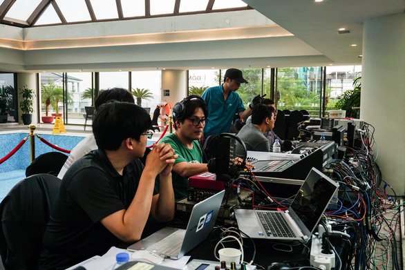 Vào trường quay di động truyền hình Hàn để biết họ chuyên nghiệp cỡ nào