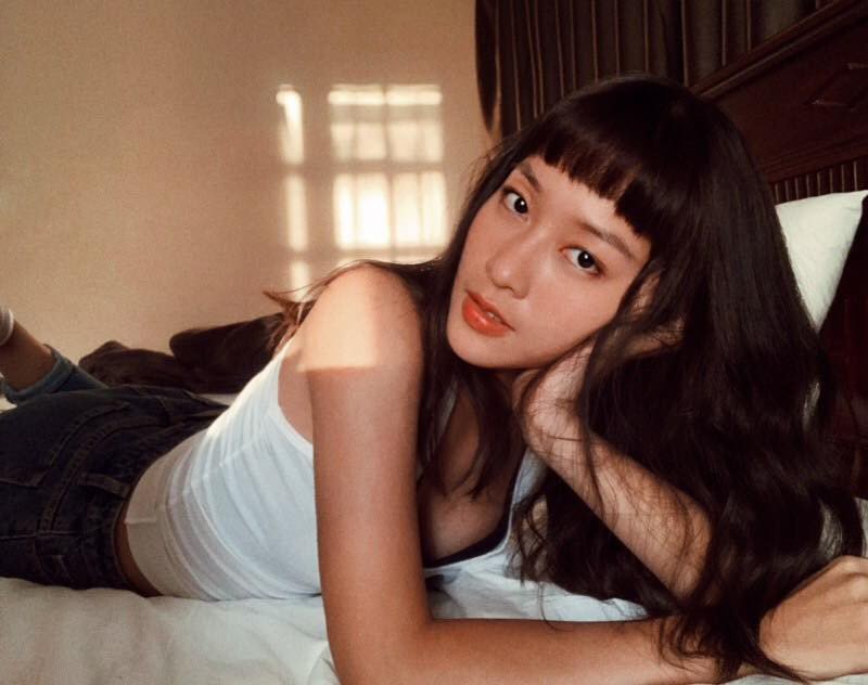 sao-viet-hom-nay-mai-phuong-thuy-khoe-duong-cong-goi-cam