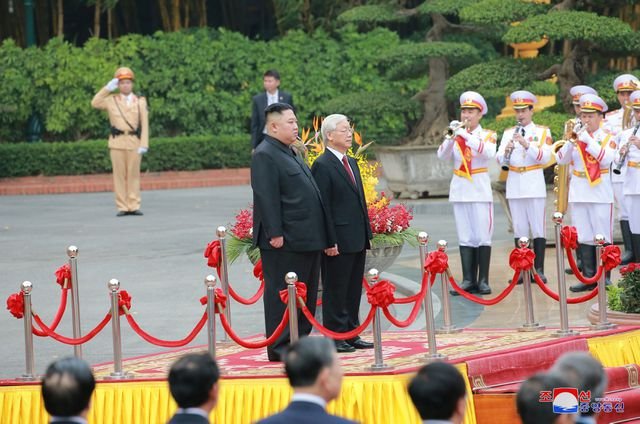 Truyền thông Triều Tiên đăng bộ ảnh ấn tượng về chuyến thăm Việt Nam của ông Kim Jong-un