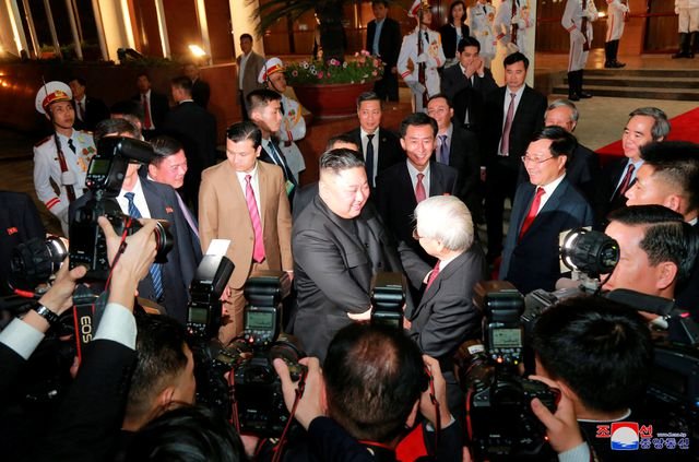 Truyền thông Triều Tiên đăng bộ ảnh ấn tượng về chuyến thăm Việt Nam của ông Kim Jong-un