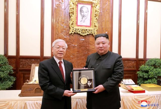 Truyền thông Triều Tiên đăng bộ ảnh ấn tượng về chuyến thăm Việt Nam của ông Kim Jong-un