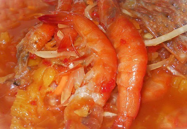 khong-chi-hue-vung-nui-phia-bac-con-co-noi-cung-co-dac-san-tom-chua-ngon-ma-khong-phai-ai-cung-biet