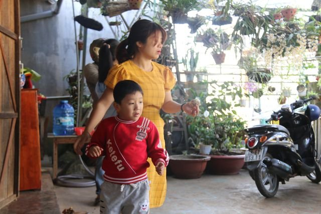 tam-su-cua-co-giao-nhan-day-tre-chuyen-biet-tung-mang-tieng-bi-dien