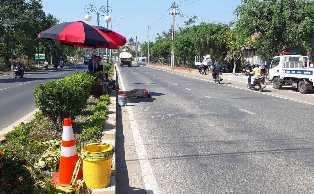 tin-tai-nan-giao-thong-moi-nhat-ngay-73-dieu-bat-ngo-ve-chiec-xe-khach-trong-vu-tai-nan-tren-cao-toc-phap-van