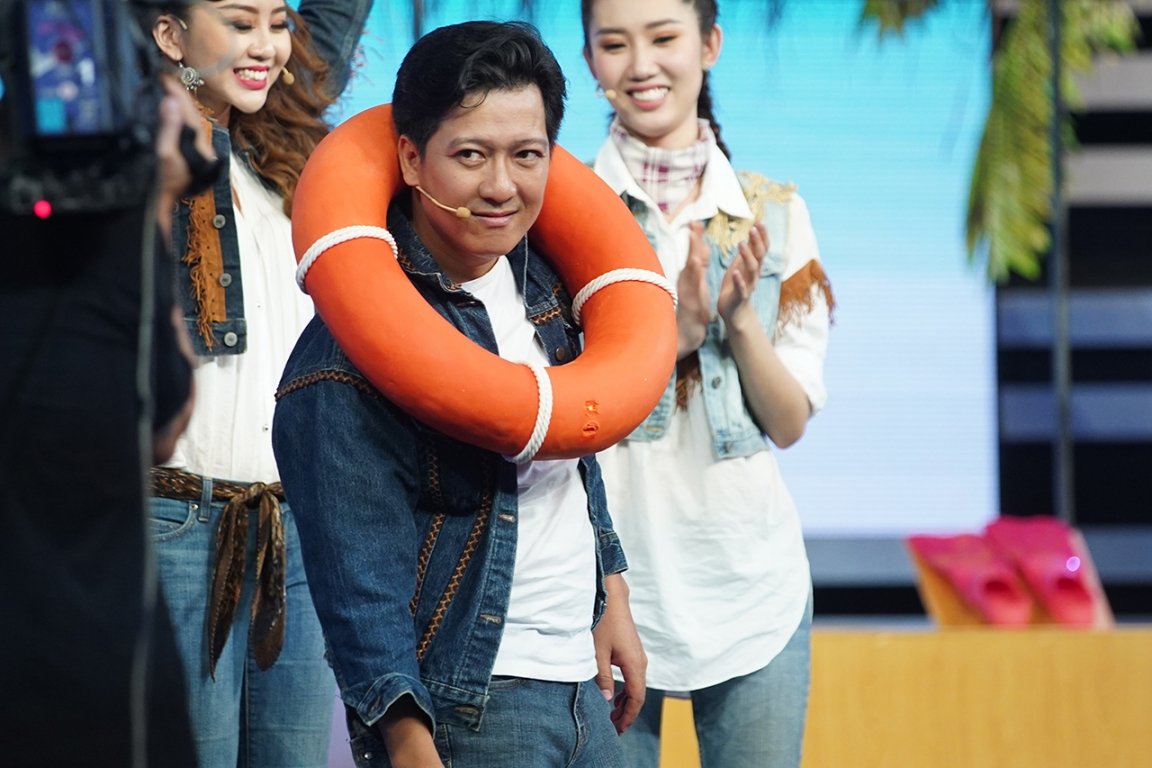 hari-won-thuy-ngan-bo-lam-mc-vi-truong-giang-che-bai