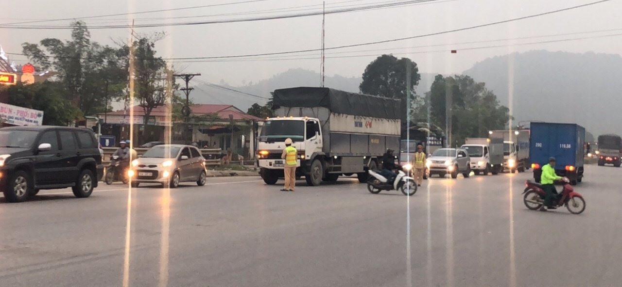 tin-tai-nan-giao-thong-moi-nhat-ngay-83-chuyen-la-quanh-cay-cau-mang-ten-pho-chu-tich-xa-o-bac-lieu