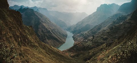 nét thơ hùng vĩ của miền đất 'hoa nở trên đá'