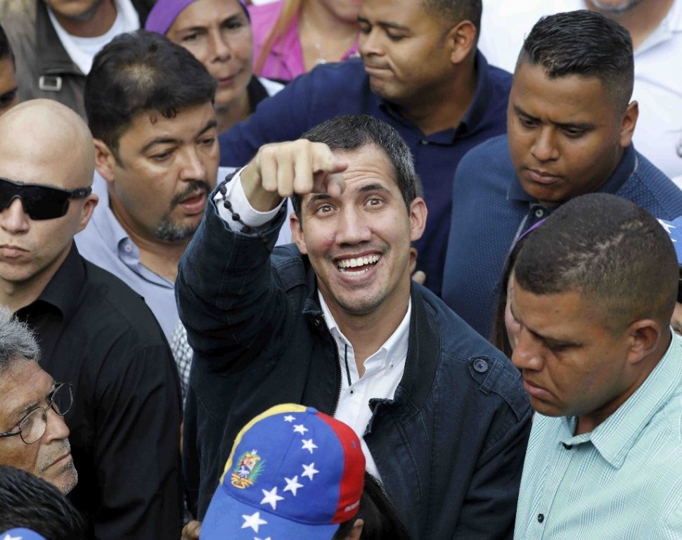 anh-bieu-tinh-quy-mo-lon-cua-phe-doi-lap-va-ung-ho-chinh-phu-o-venezuela