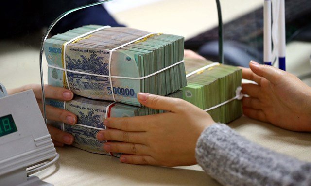 lai-suat-tiet-kiem-giam-loi-nhuan-tang-lieu-ngan-hang-co-giam-lai-suat-cho-vay