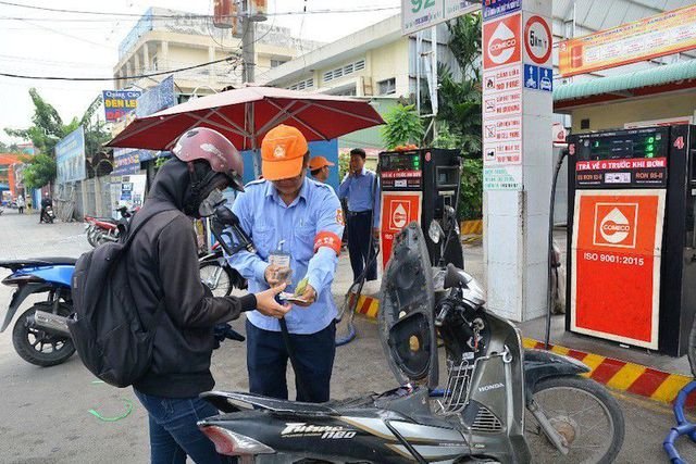 Lại phản ứng dữ dội với 