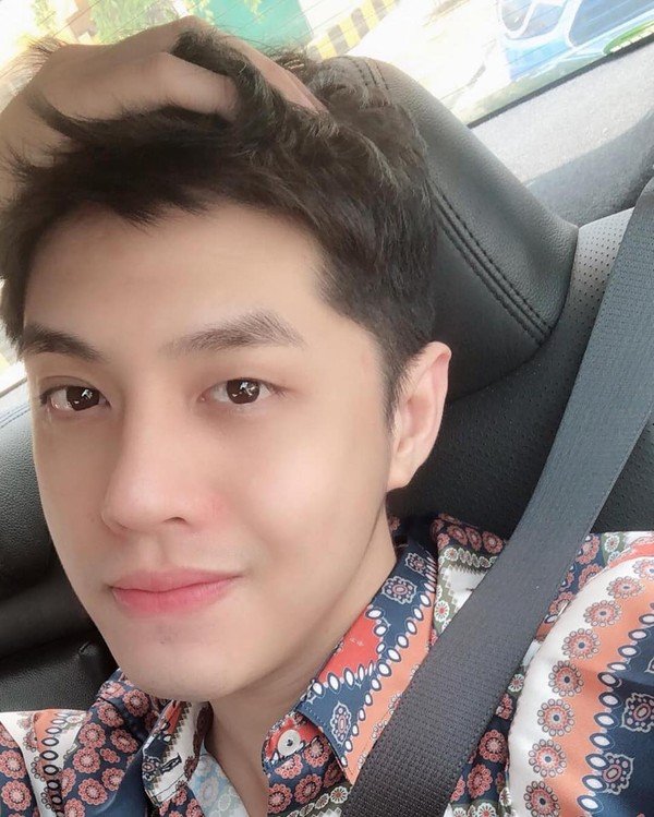 sao-viet-hom-nay-thu-thuy-ra-mat-ban-trai-moi