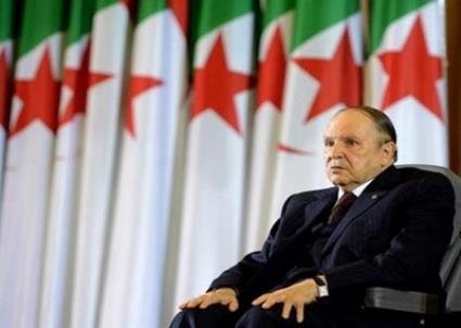tong-thong-algeria-82-tuoi-bi-dot-quy-van-dieu-hanh-dat-nuoc-4-nhiem-ky