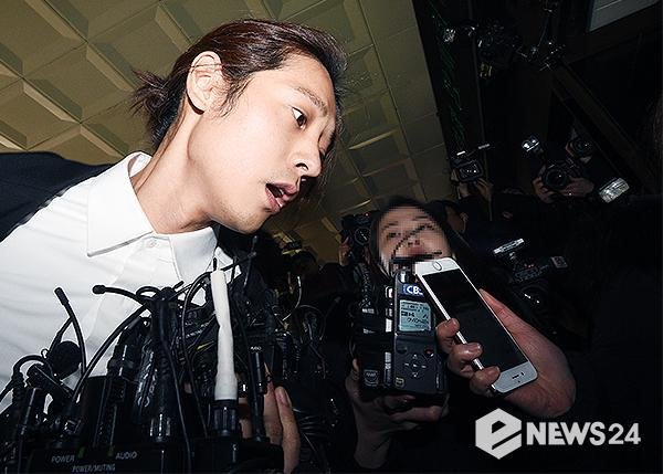 jung-joon-young-bi-bua-vay-khi-toi-so-canh-sat-de-khai-ve-clip-nong