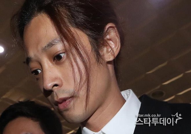 jung-joon-young-bi-bua-vay-khi-toi-so-canh-sat-de-khai-ve-clip-nong