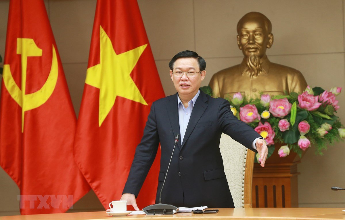 1-viec-chia-3-ca-thi-phai-3-nguoi-nguyen-nhan-de-bien-che-nhieu