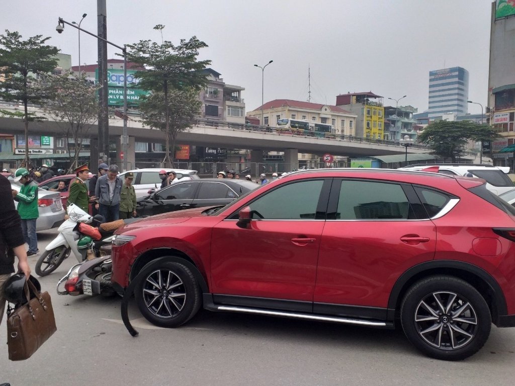 tin-tai-nan-giao-thong-moi-nhat-153-tai-xe-ngao-da-nhay-mua-ben-vo-lang-sau-tai-nan-cao-toc-bac-giang-lang-son-gap-kho-vi-vu-danh-bac-nghin-ty